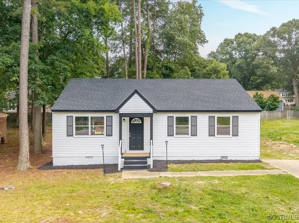 2737 Pine Meadows Cir, Chester, VA 23831