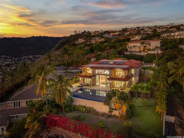 269 Kaialii Pl, Honolulu, HI 96821