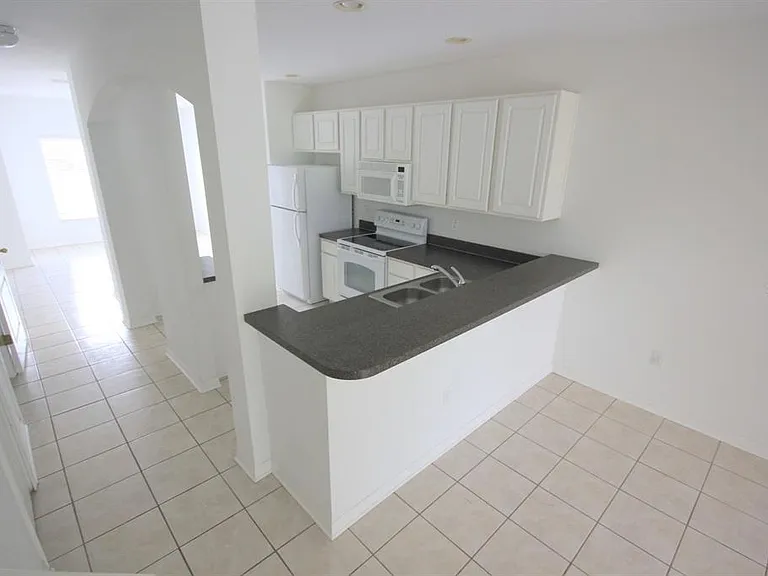 15643 Stable Run Dr — Photo 3
