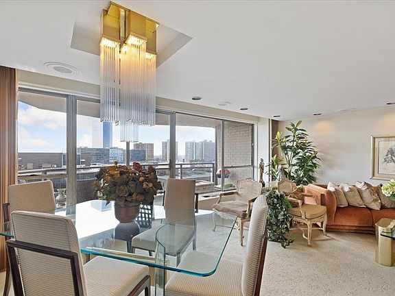 5th image of 2077 Center Ave APT 12J