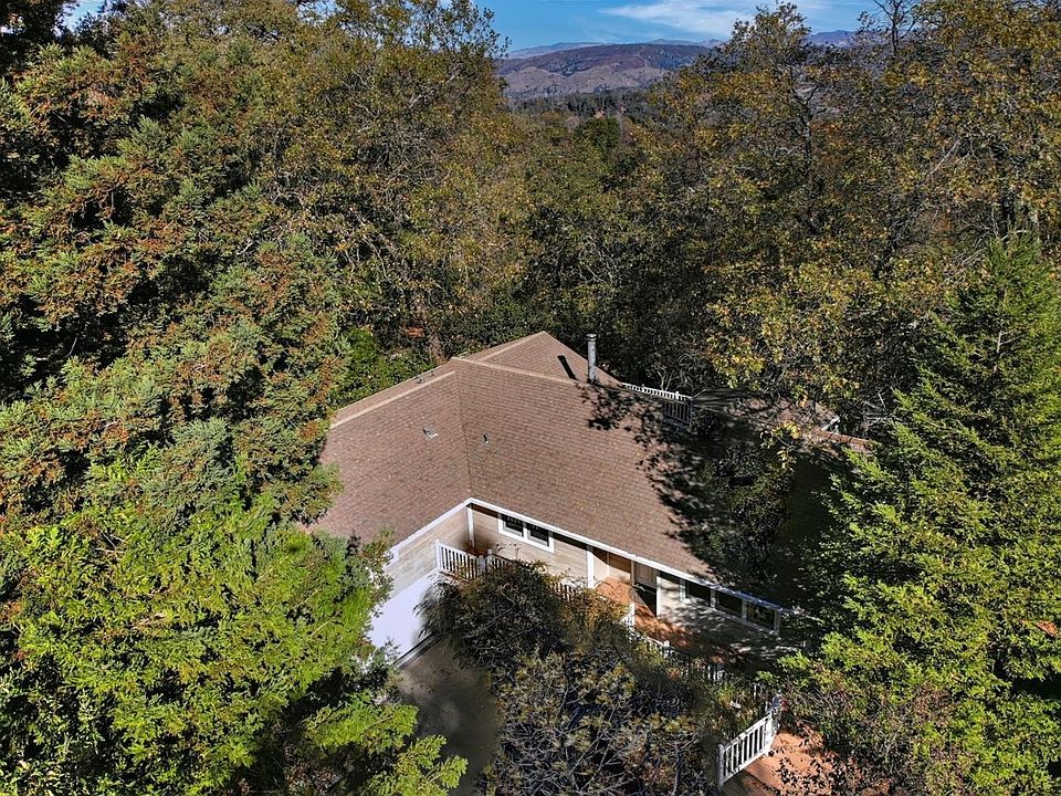 1st image of 143 Ridgecrest Dr