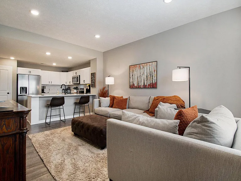 2095 Brandon Ln — Photo 8
