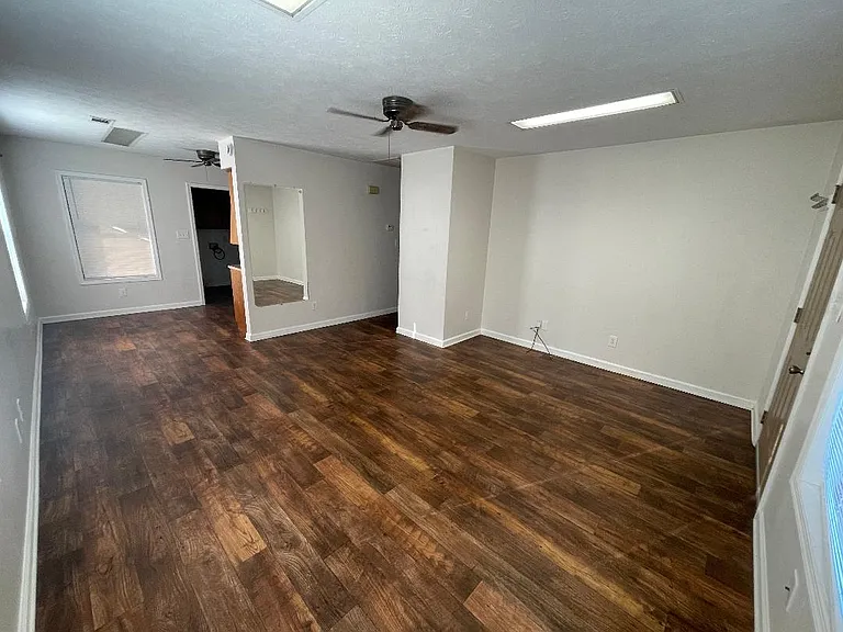 2713 Lee Road 249 #2713 — Photo 2