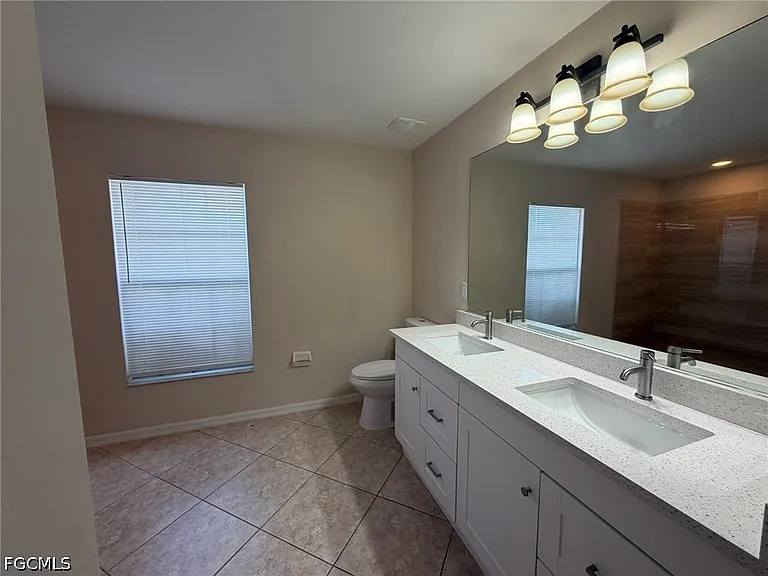 3527 NE 19th Pl — Photo 26