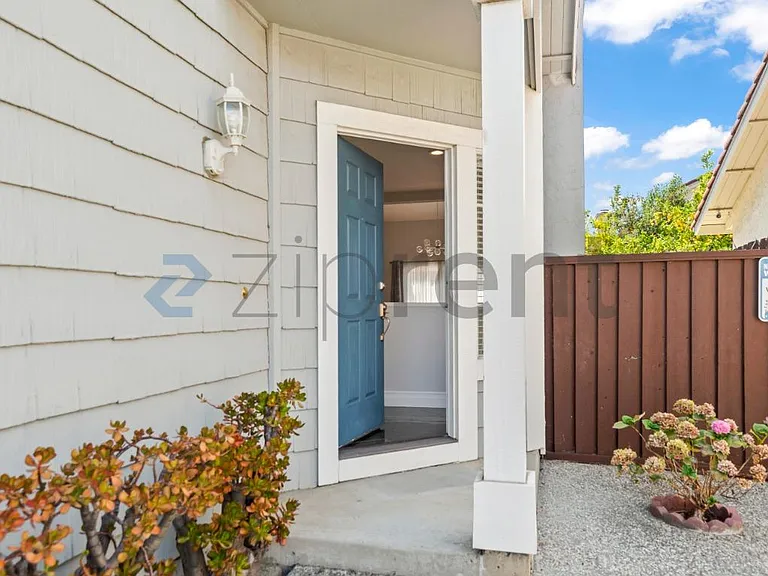 2906 Kiperash Dr — Photo 2