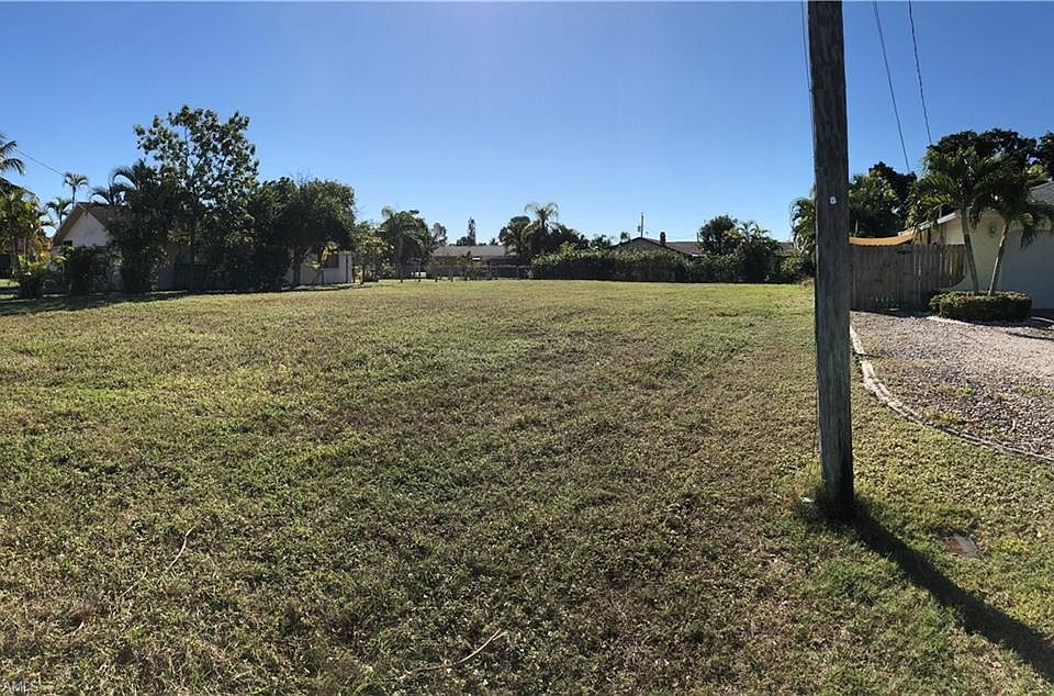1st image of 1426 SE 14th St