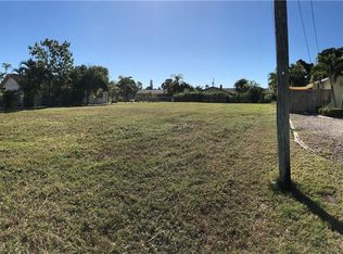1426 SE 14th St, Cape Coral, FL 33990