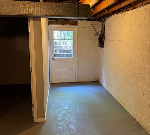 4th image of 4912 Dublin Dr