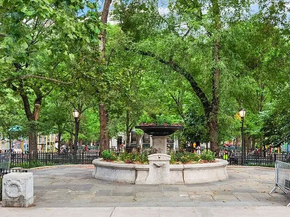 7 Essex St APT 8A, New York, NY 10002