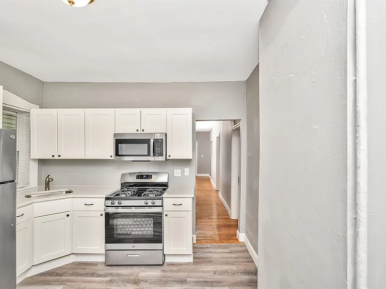 352 Norfolk St #1 — Photo 14