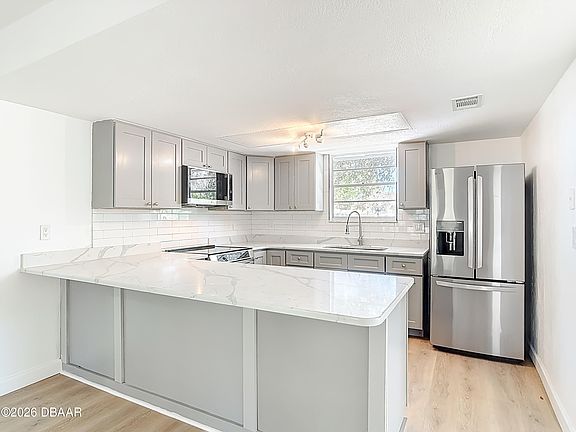 4th image of 2280 Green St