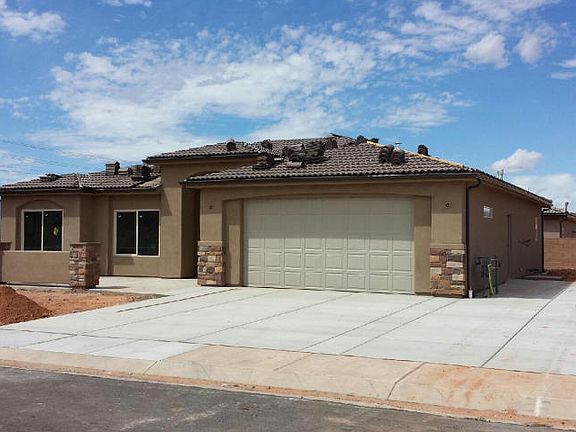 3rd image of 627 N 2875 W