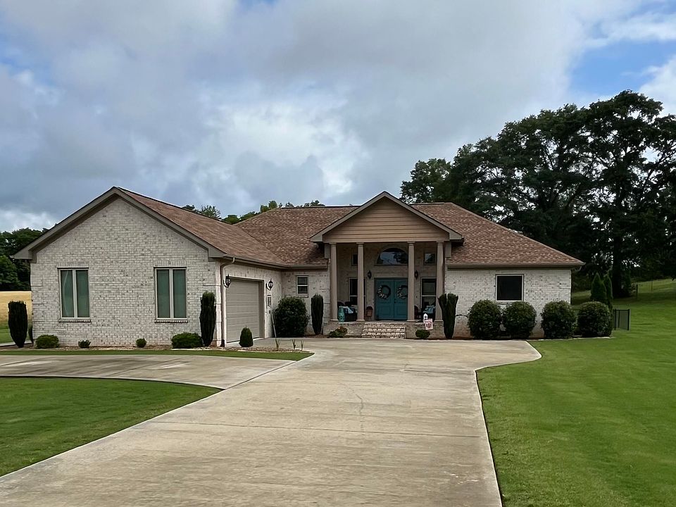 2nd image of 407 Barbee Ln
