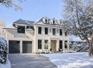 46 2nd St, Oakville, ON L6J 3T2