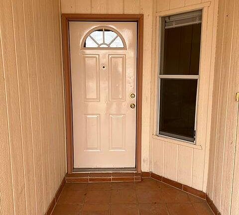 4th image of 12581 Carlos Bombach Ave