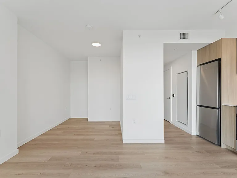 8420 Ash St — Photo 46