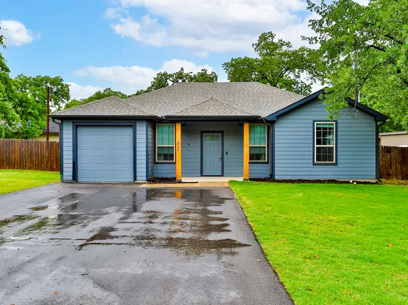 1733 Rick Ct, Azle, TX 76020
