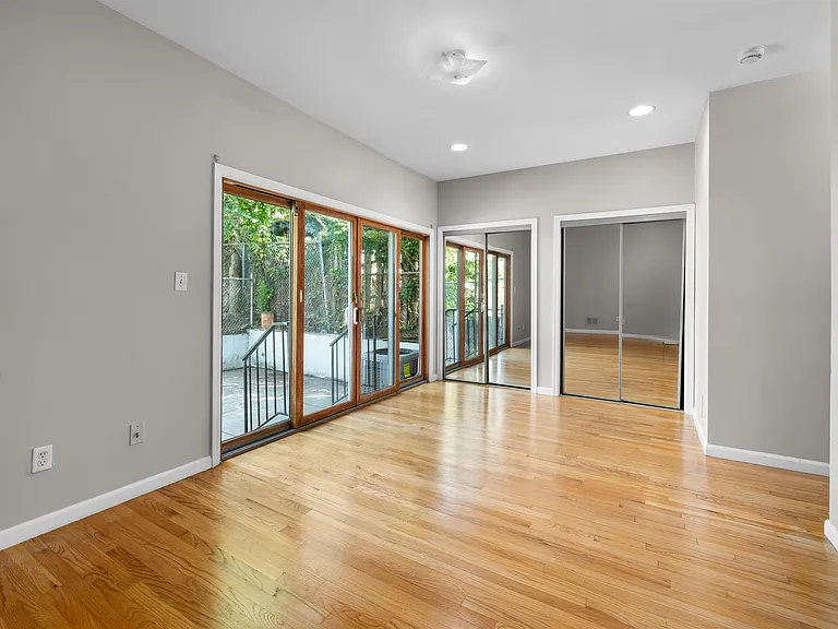392 Liberty Ave #1 — Photo 6