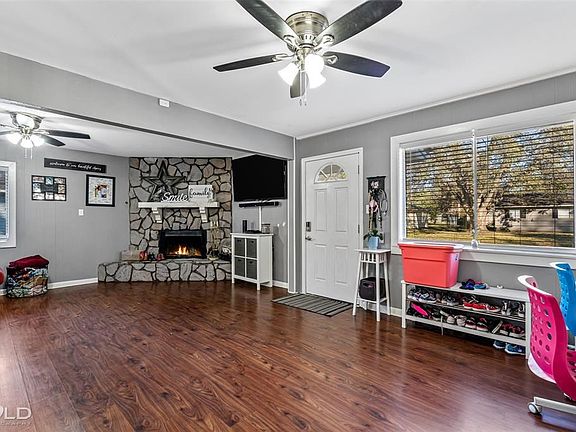 3rd image of 4226 Mike St