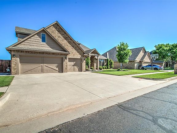 2nd image of 16336 Winding Park Dr