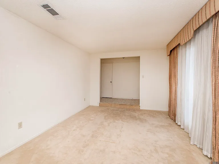 2417 Tattersall Dr — Photo 10