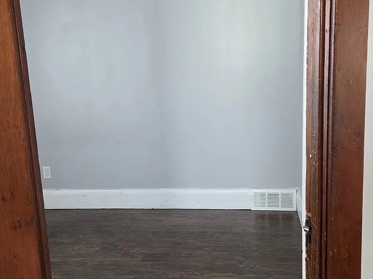 42 Virgil Ave #2 — Photo 4