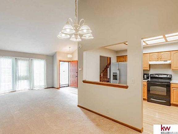 5th image of 10104 S 13th St