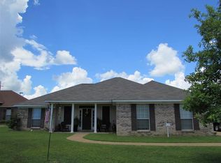 123 Southwood Dr, Canton, MS 39046