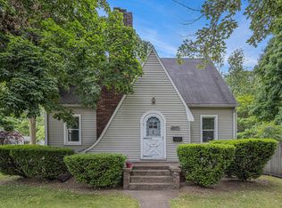 5147 N Riverview Dr, Parchment, MI 49004