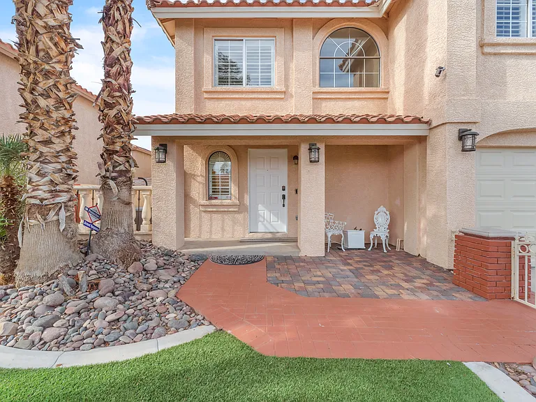 985 Flapjack Dr — Photo 3