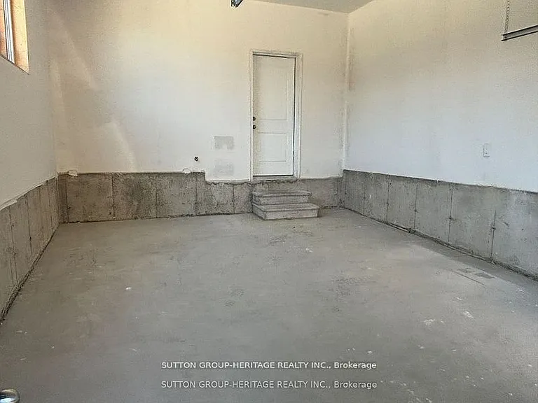 1 Cherry Hill Ln — Photo 32