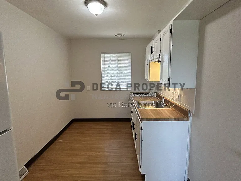 9385 Minerva Ave — Photo 4
