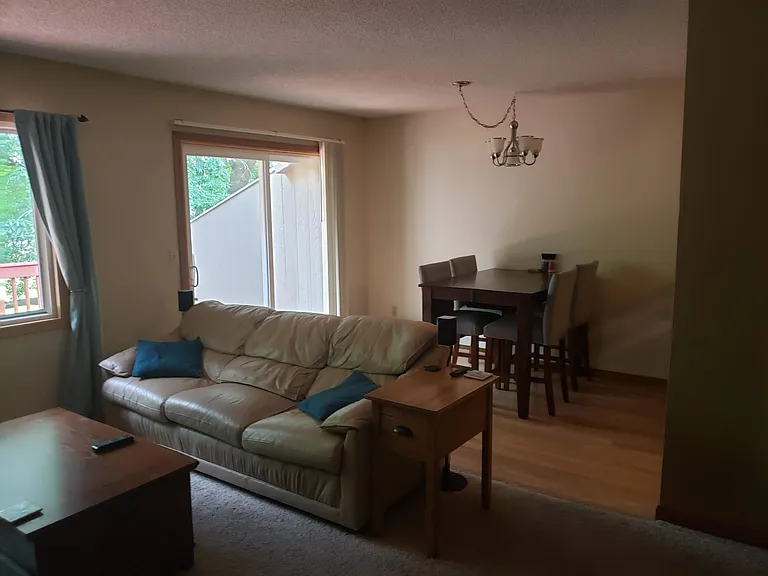 7520 Zinnia Way — Photo 6