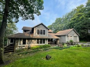 2303 S Ridge Way, Hidden Valley, PA 15502