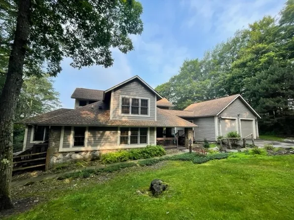 2303 S Ridge Way, Hidden Valley, PA 15502