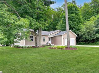 4159 Edwin Blvd, Grawn, MI 49637