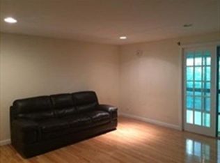 370 Great Rd APT 6, Acton, MA 01720