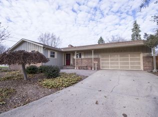 2001 Sharon Ct, Midland, MI 48642