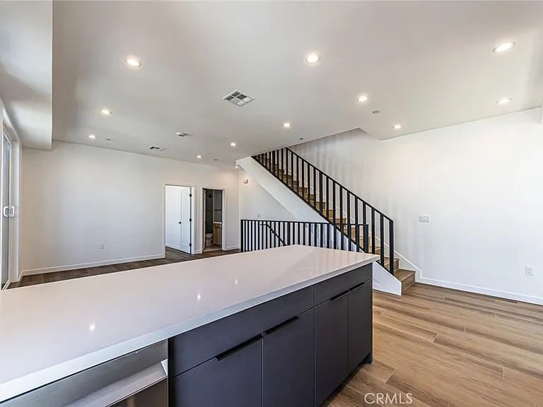 5506 Barton Ave — Photo 4