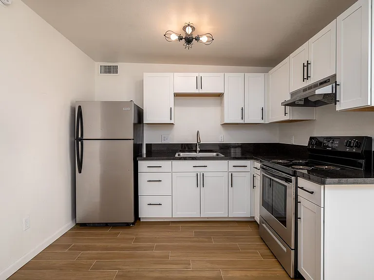 North Central (Stone and Limberlost), 2 bedroom, 1 bath duplexes, large fenced yards with a/c! — Photo 26