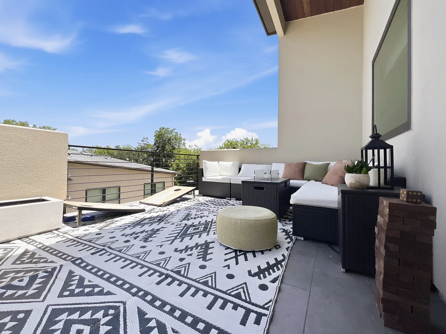 3 bed, 2399 sqft, $6,500 — Photo 4
