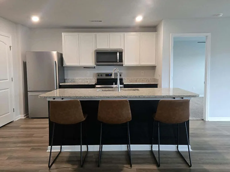 427 Jackson Point Cir — Photo 10