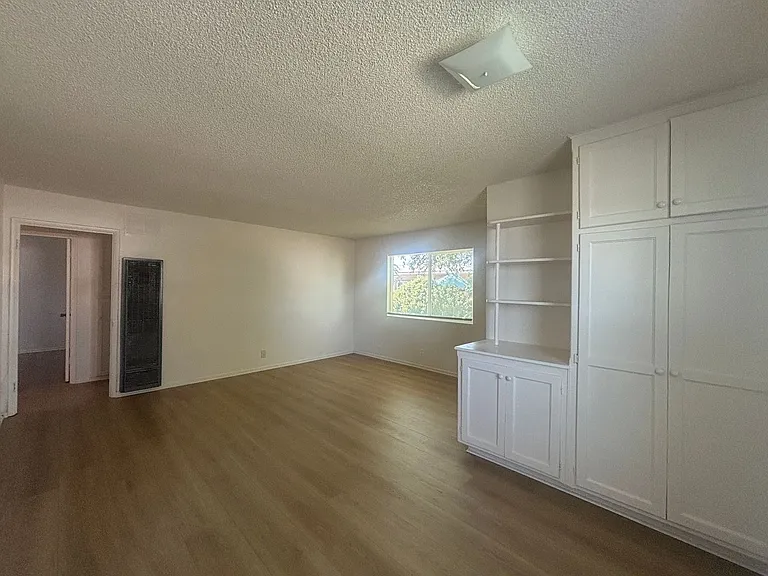 45309 10th St W — Photo 5