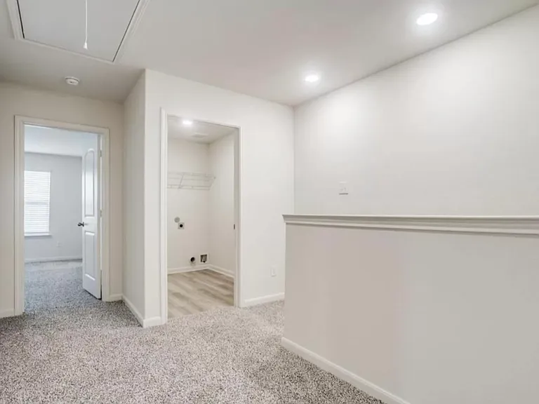 203 Marsh Ln — Photo 3