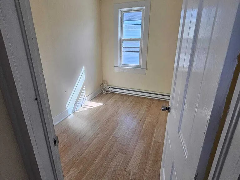 11 Ann St — Photo 10