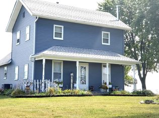 3558 E 15th Rd, Ottawa, IL 61350