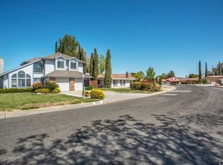 12950 Norfolk Ln, Victorville, CA 92395