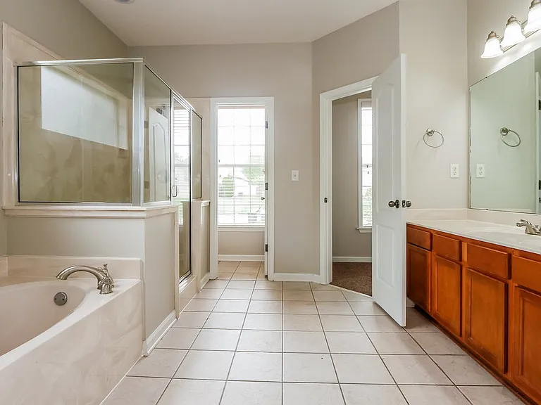 9555 Morning Shadow Dr — Photo 13