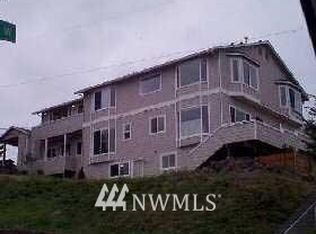 3658 13th Ave W #3658, Seattle, WA 98119