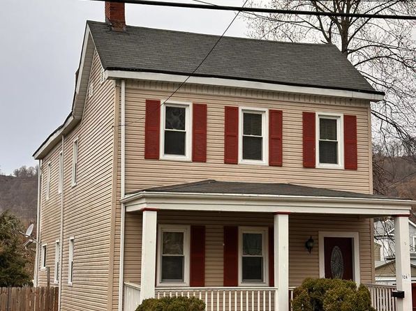 124 Edgington Lane, Wheeling, WV 26003